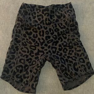 Balance athletica size medium short